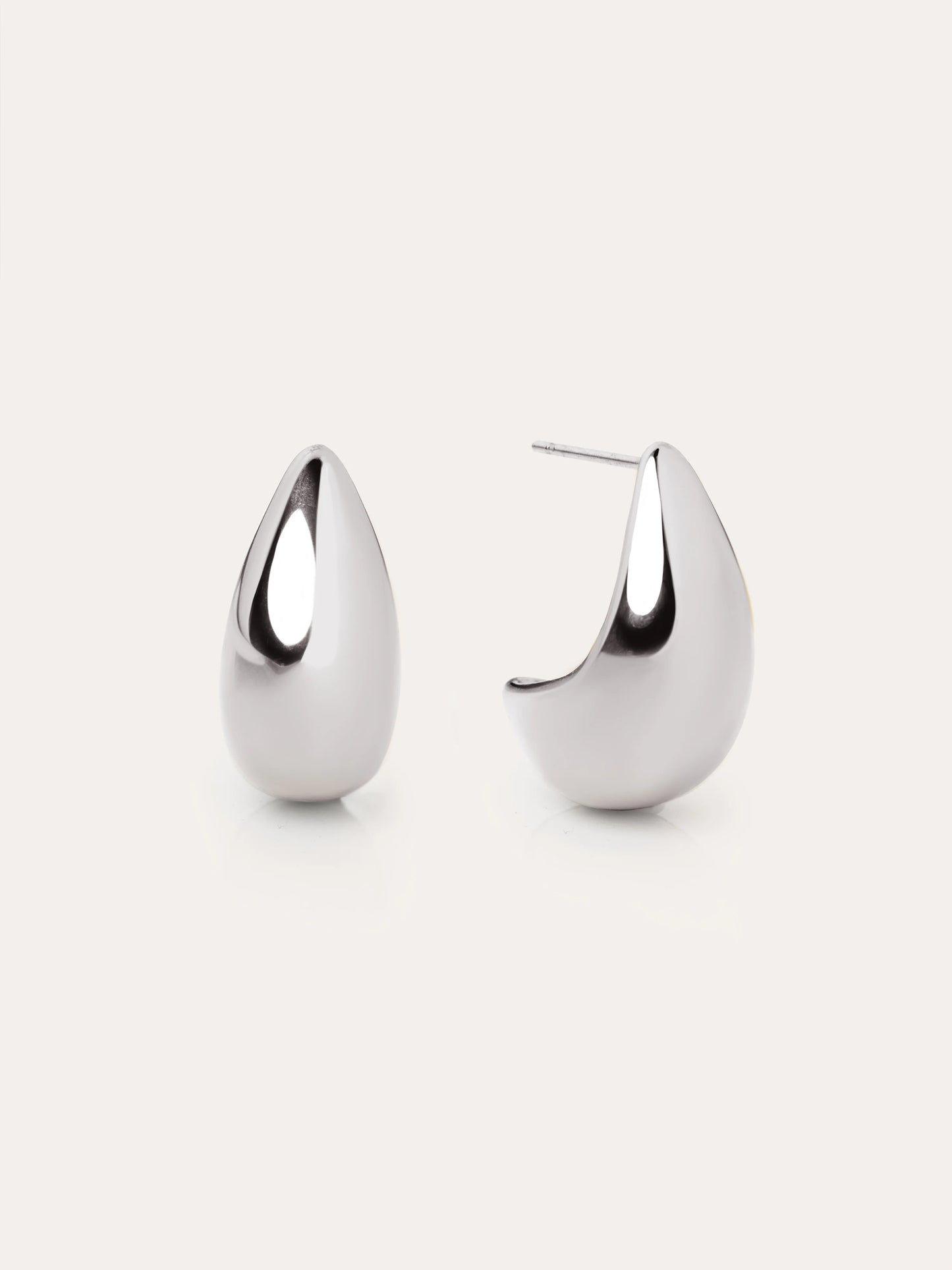 LUMINA™ – Orecchini a Goccia Lucida dal Design Scultoreo